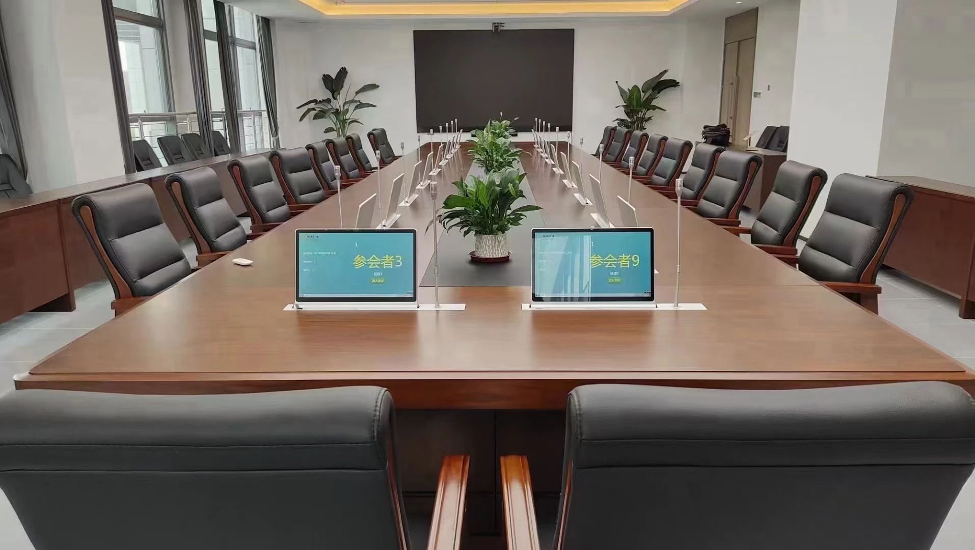 XPJ无纸化聚会系统工程产品效劳于校园聚会室！